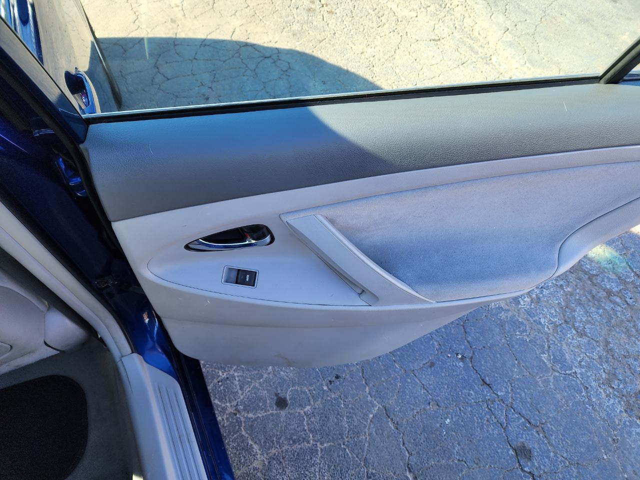 Toyota Camry LE 2011