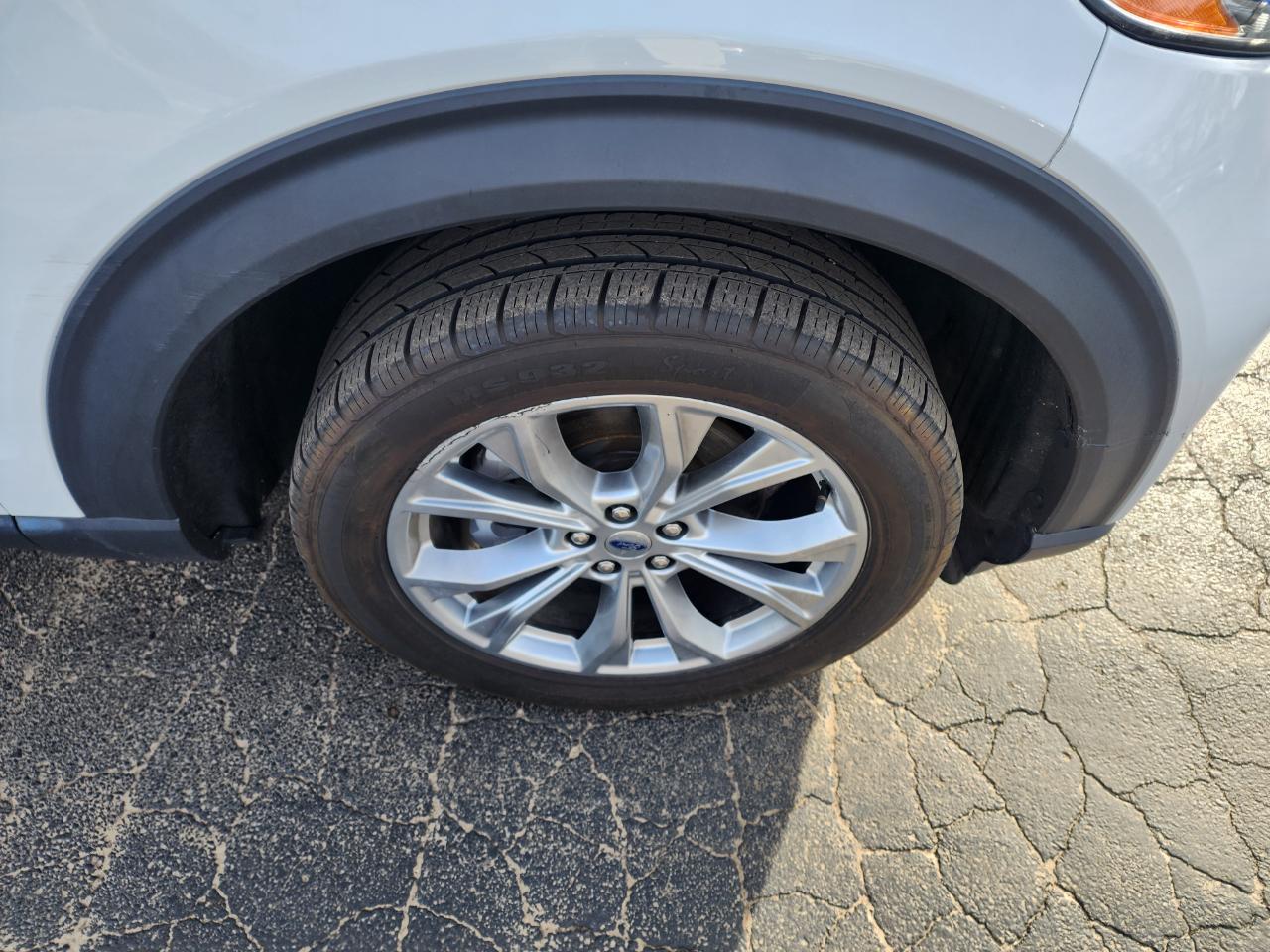 Ford Explorer XLT AWD 2020