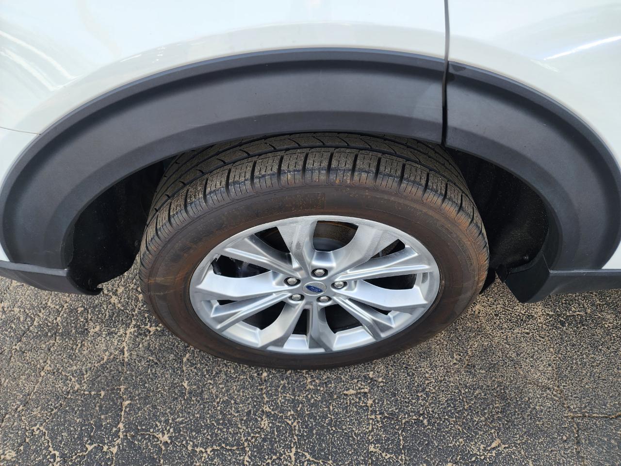 Ford Explorer XLT AWD 2020