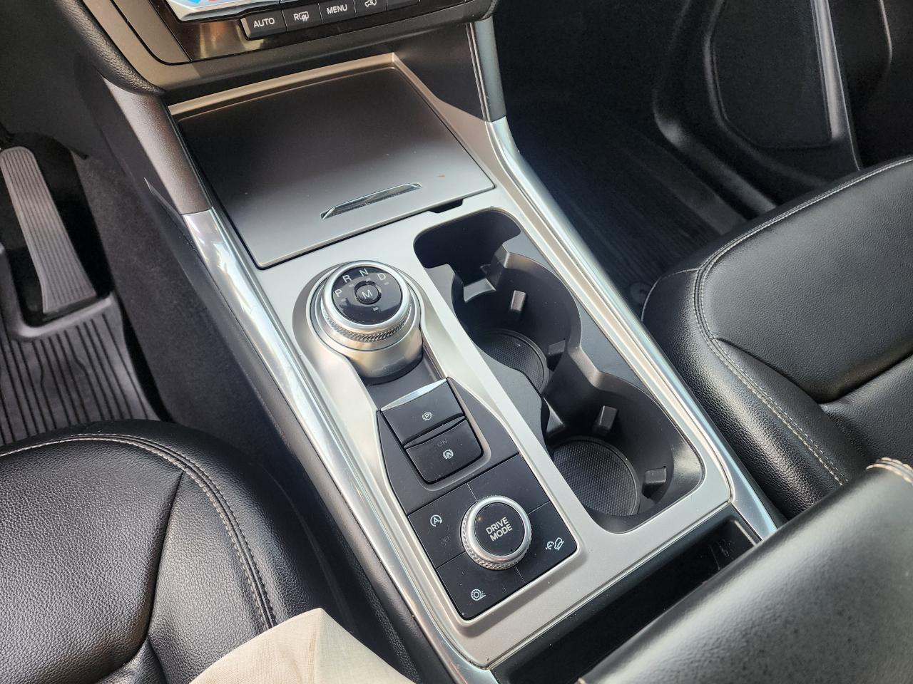 Ford Explorer XLT AWD 2020