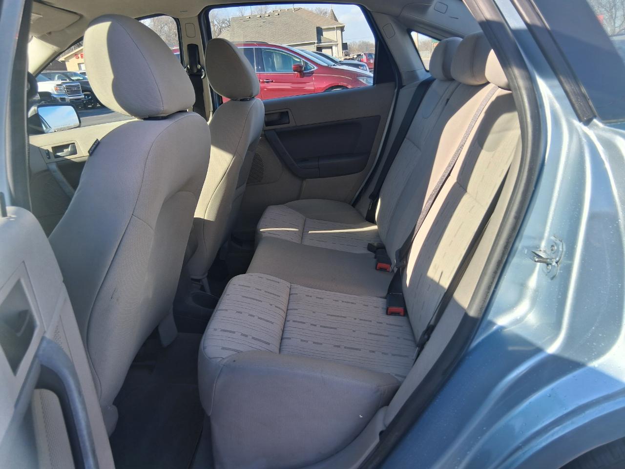 Ford Focus SE Sedan 2009