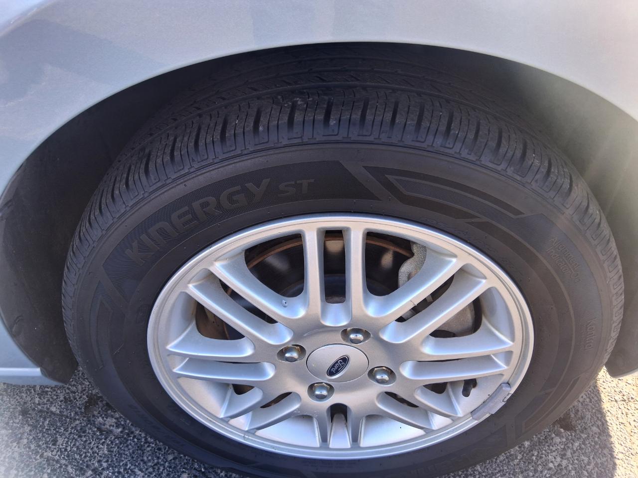 Ford Focus SE Sedan 2009