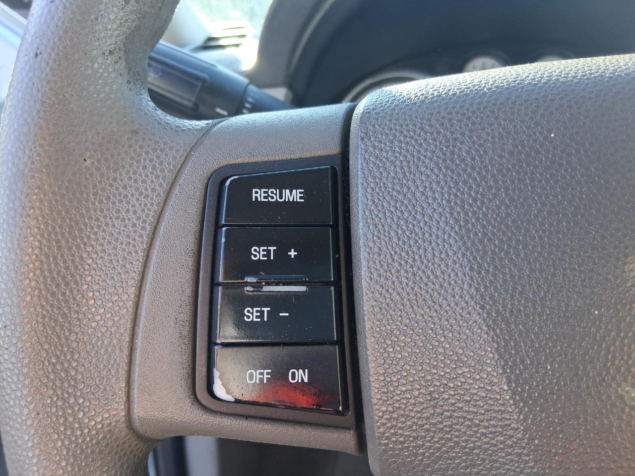 Ford Focus SE Sedan 2009