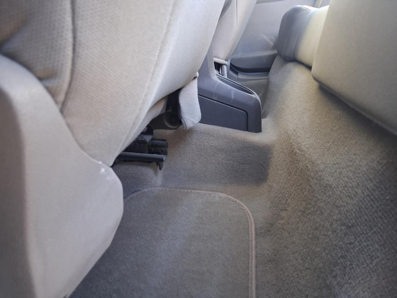 Ford Focus SE Sedan 2009