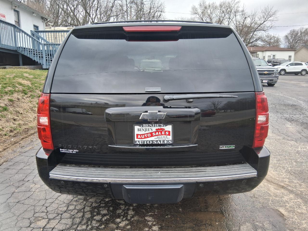 Chevrolet Suburban LTZ 1500 4WD 2013