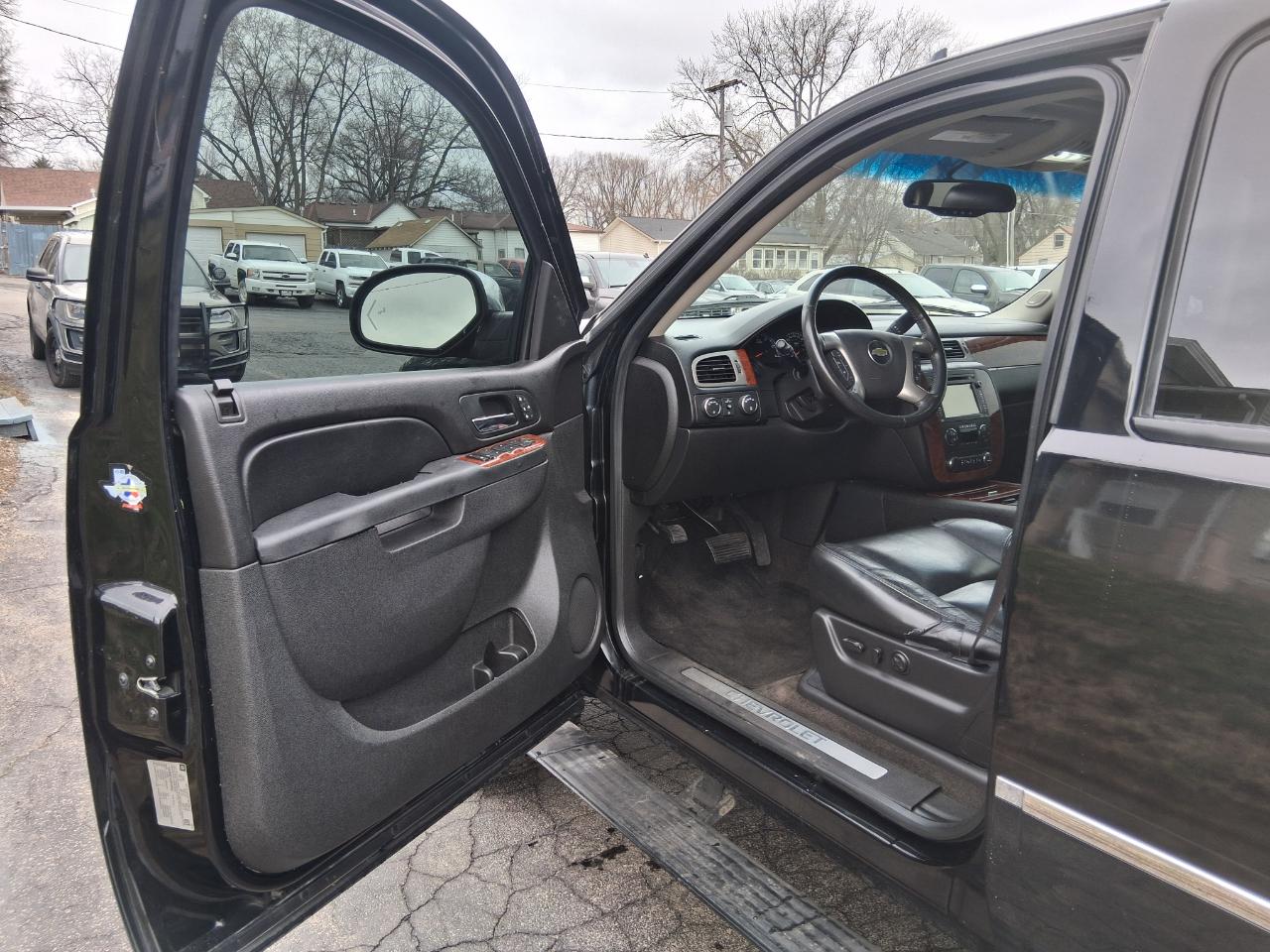 Chevrolet Suburban LTZ 1500 4WD 2013