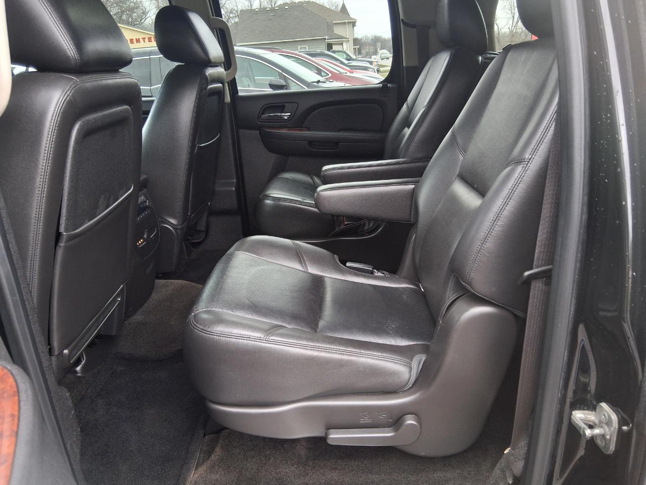 Chevrolet Suburban LTZ 1500 4WD 2013