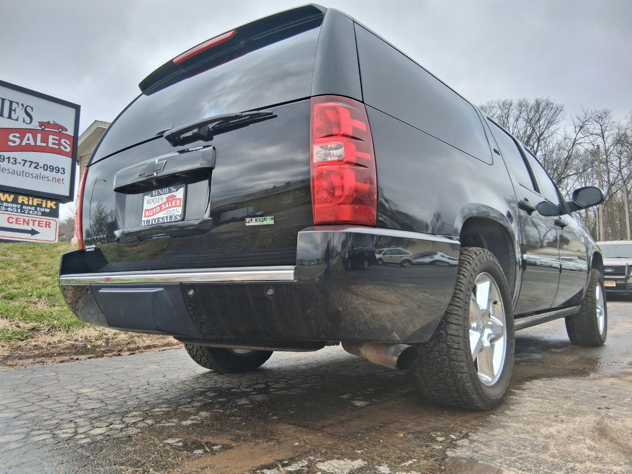 Chevrolet Suburban LTZ 1500 4WD 2013