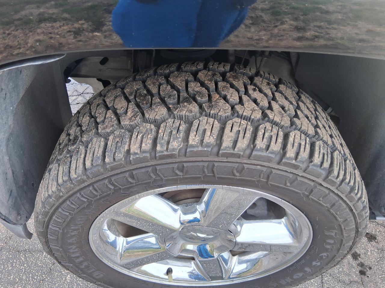 Chevrolet Suburban LTZ 1500 4WD 2013