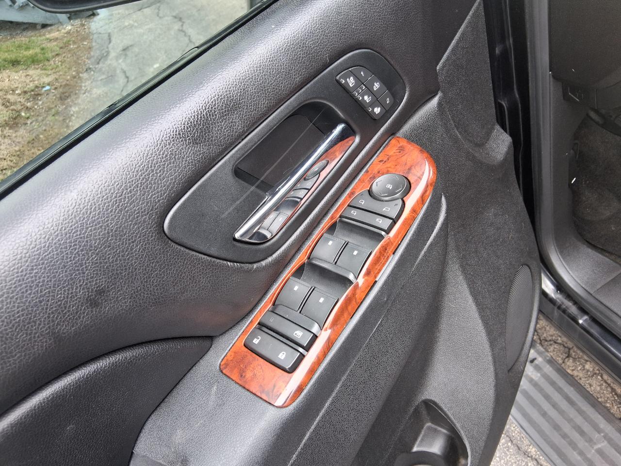 Chevrolet Suburban LTZ 1500 4WD 2013