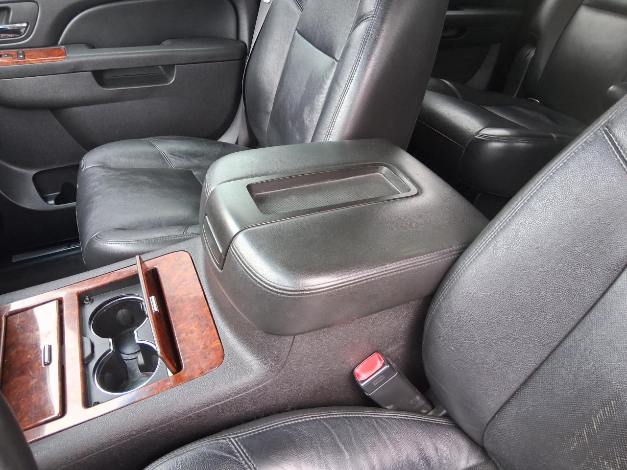 Chevrolet Suburban LTZ 1500 4WD 2013