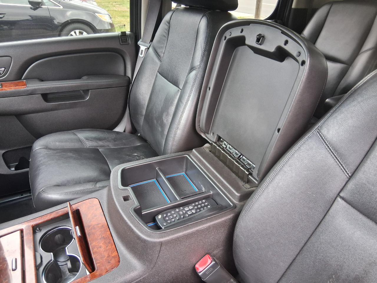 Chevrolet Suburban LTZ 1500 4WD 2013