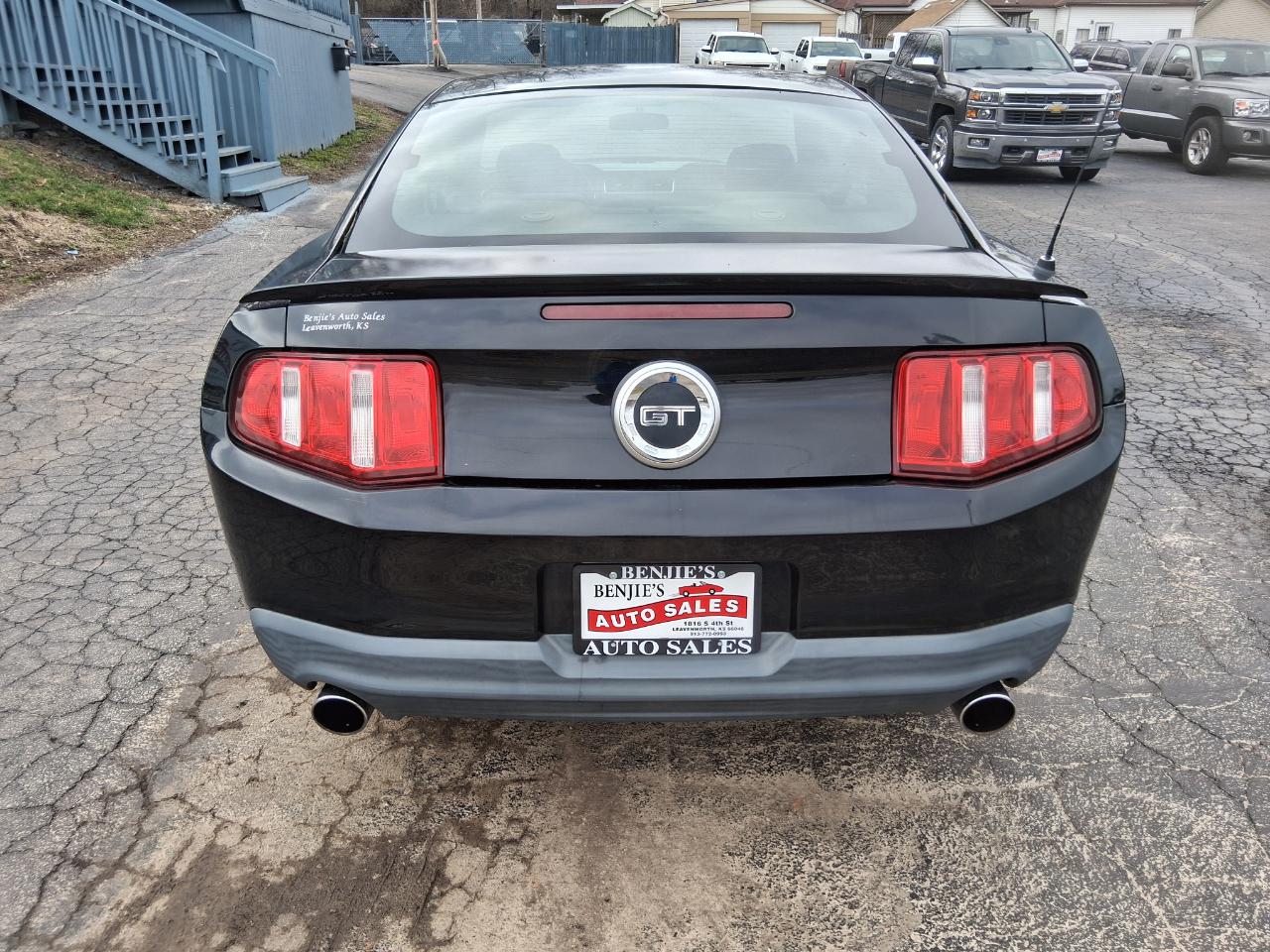 Ford Mustang GT Coupe 2010