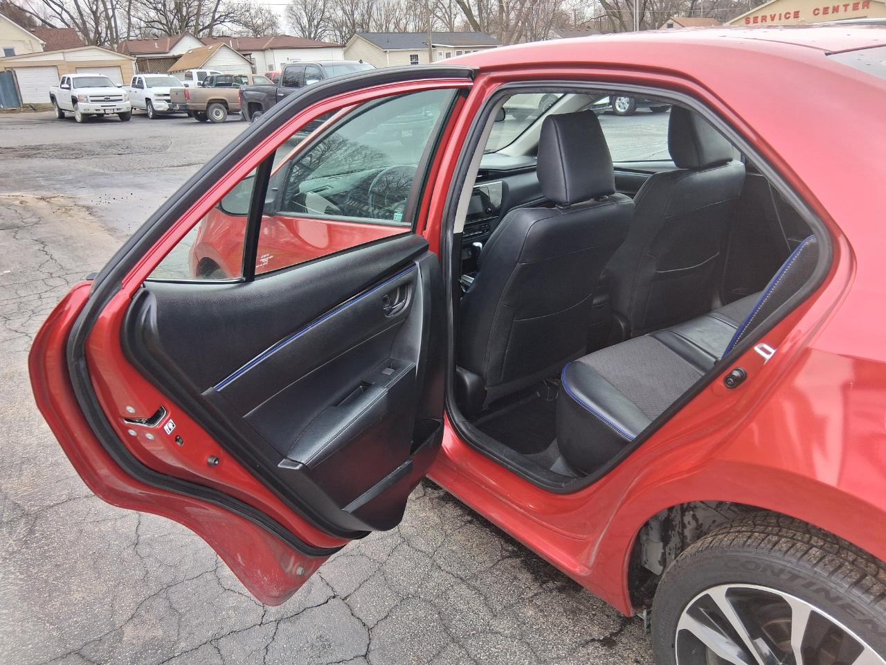 Toyota Corolla SE 4D Sedan 2017