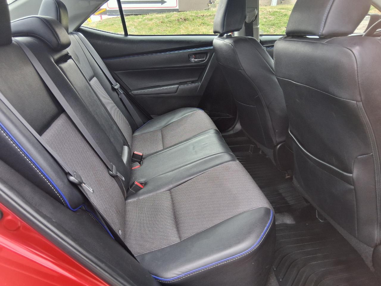 Toyota Corolla SE 4D Sedan 2017