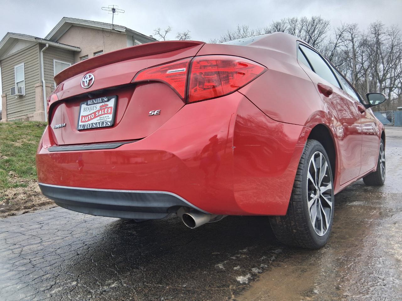 Toyota Corolla SE 4D Sedan 2017