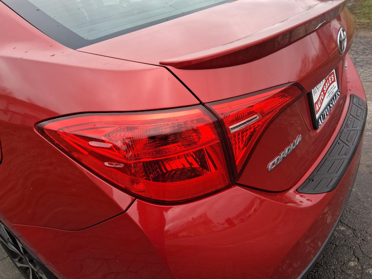 Toyota Corolla SE 4D Sedan 2017