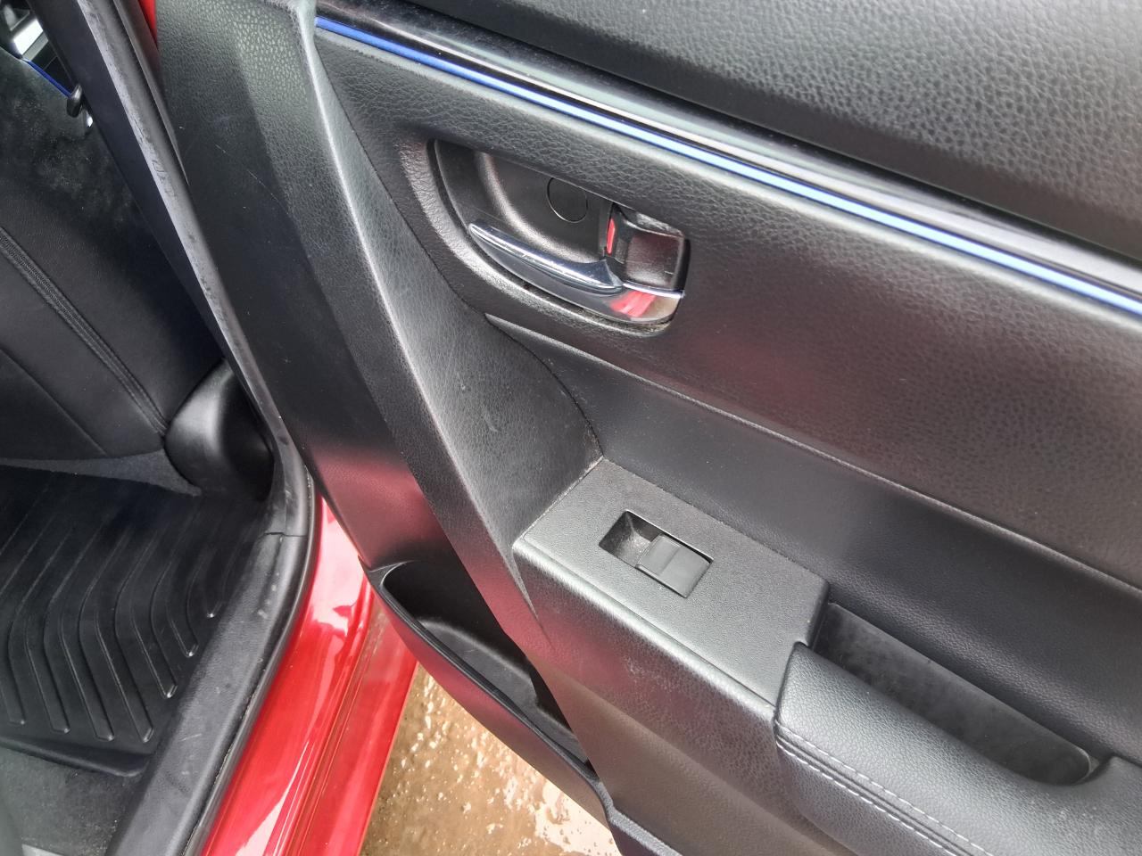 Toyota Corolla SE 4D Sedan 2017