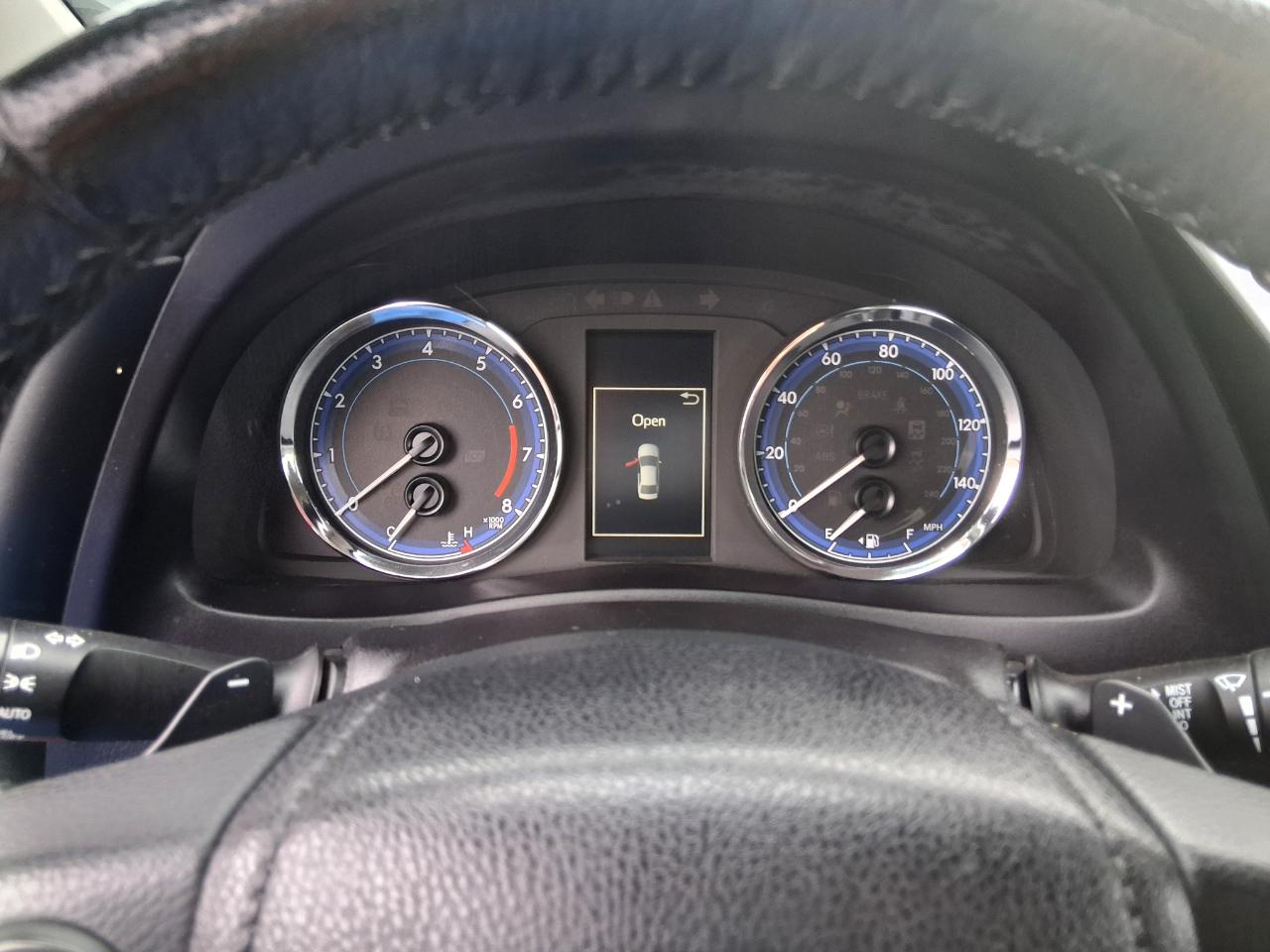 Toyota Corolla SE 4D Sedan 2017