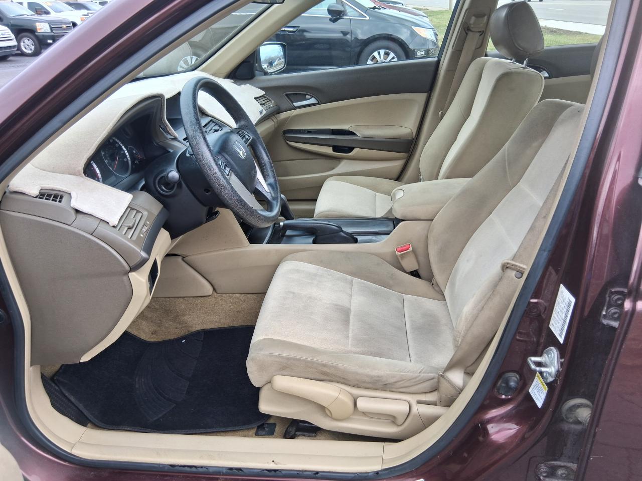 Honda Accord LX sedan AT 2009