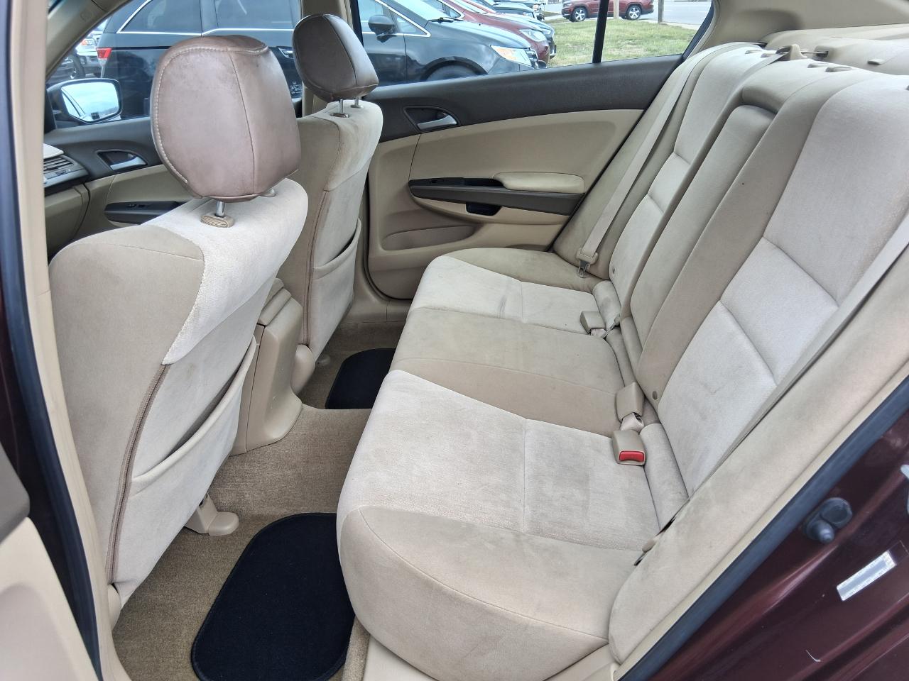 Honda Accord LX sedan AT 2009