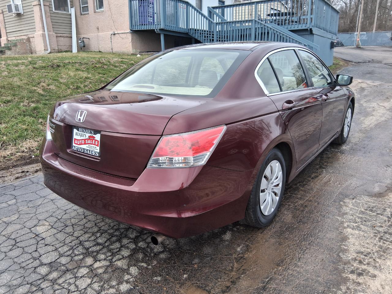 Honda Accord LX sedan AT 2009