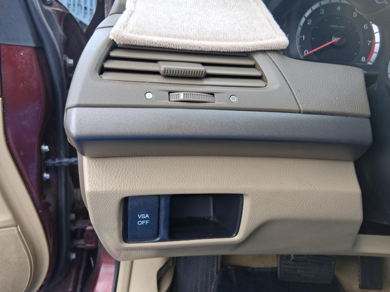 Honda Accord LX sedan AT 2009