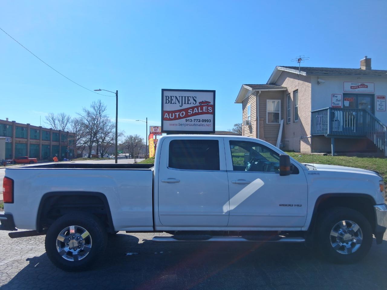 GMC Sierra 2500HD SLE Crew Cab 4WD 2015