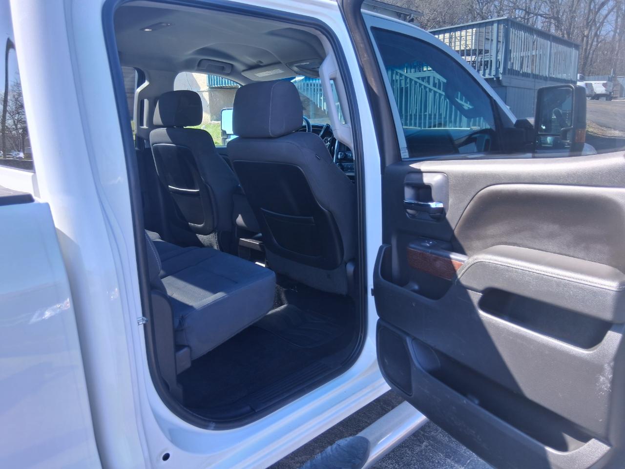 GMC Sierra 2500HD SLE Crew Cab 4WD 2015