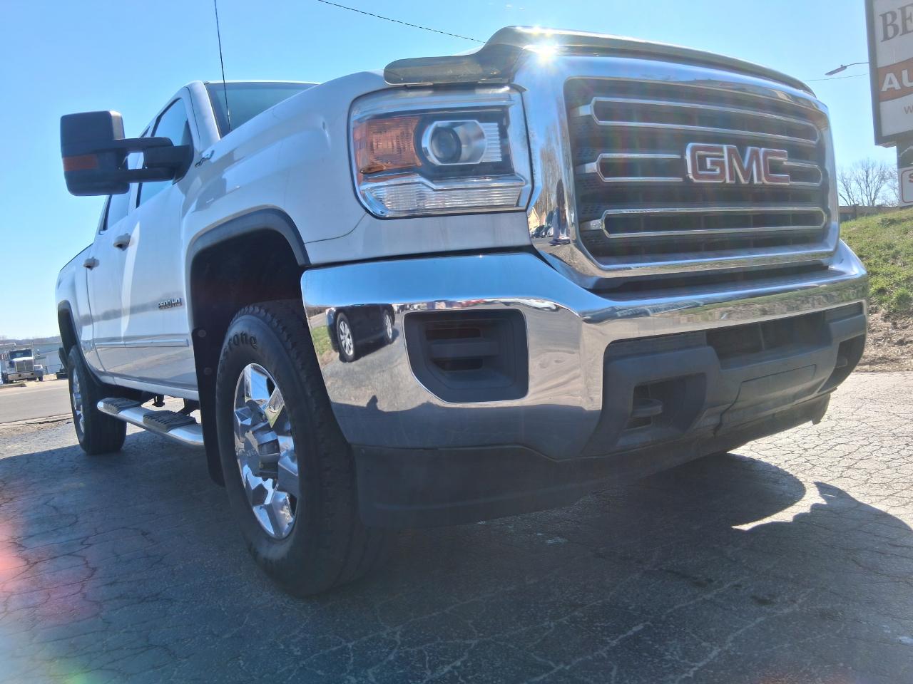 GMC Sierra 2500HD SLE Crew Cab 4WD 2015