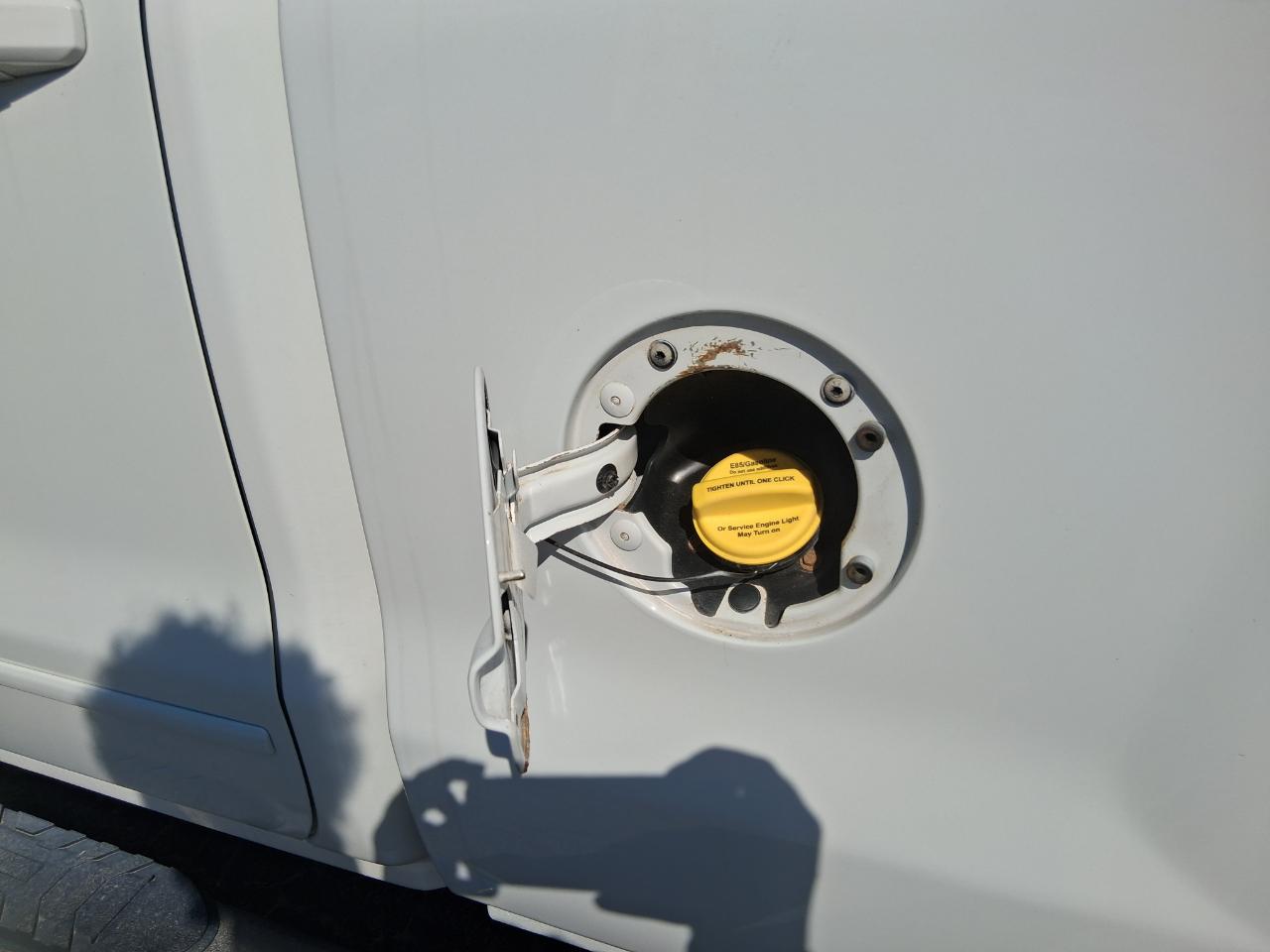 GMC Sierra 2500HD SLE Crew Cab 4WD 2015