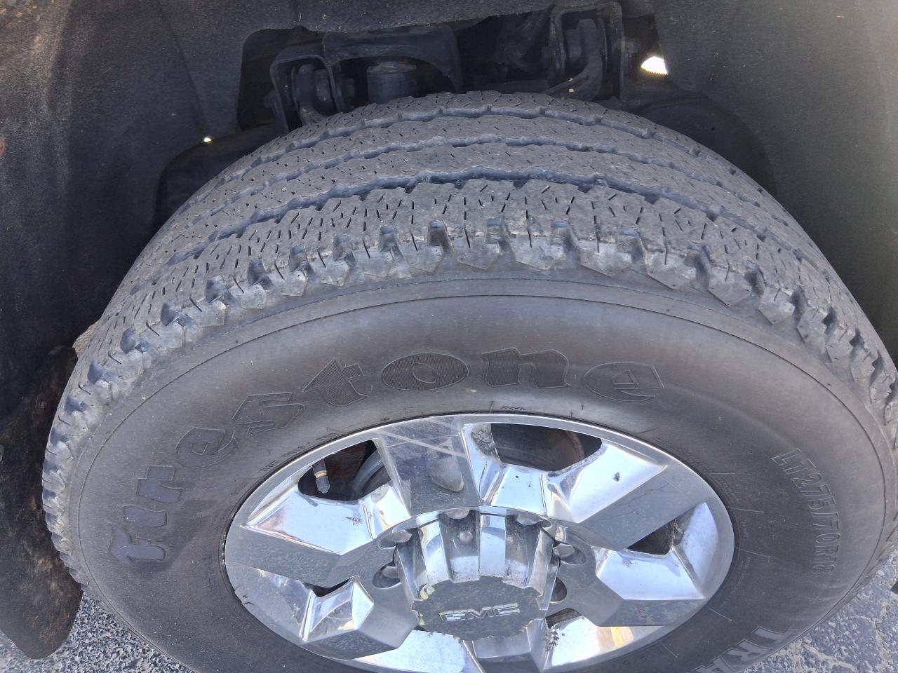 GMC Sierra 2500HD SLE Crew Cab 4WD 2015