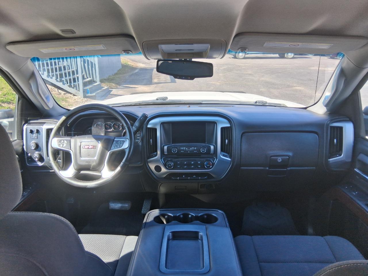 GMC Sierra 2500HD SLE Crew Cab 4WD 2015