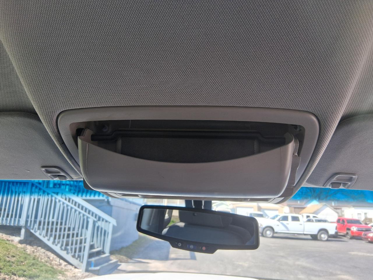 GMC Sierra 2500HD SLE Crew Cab 4WD 2015