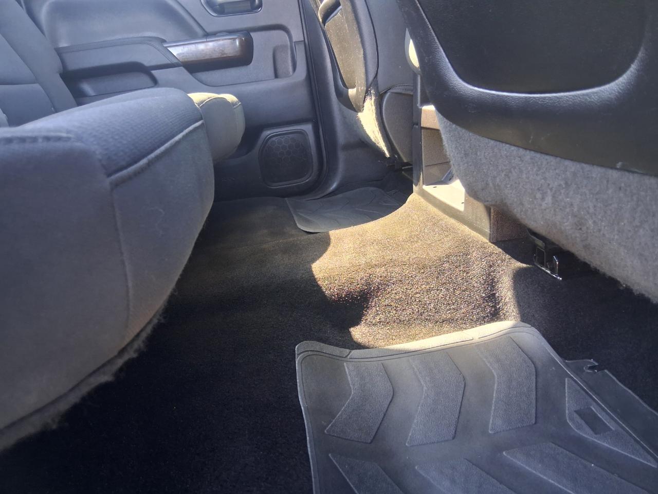 GMC Sierra 2500HD SLE Crew Cab 4WD 2015