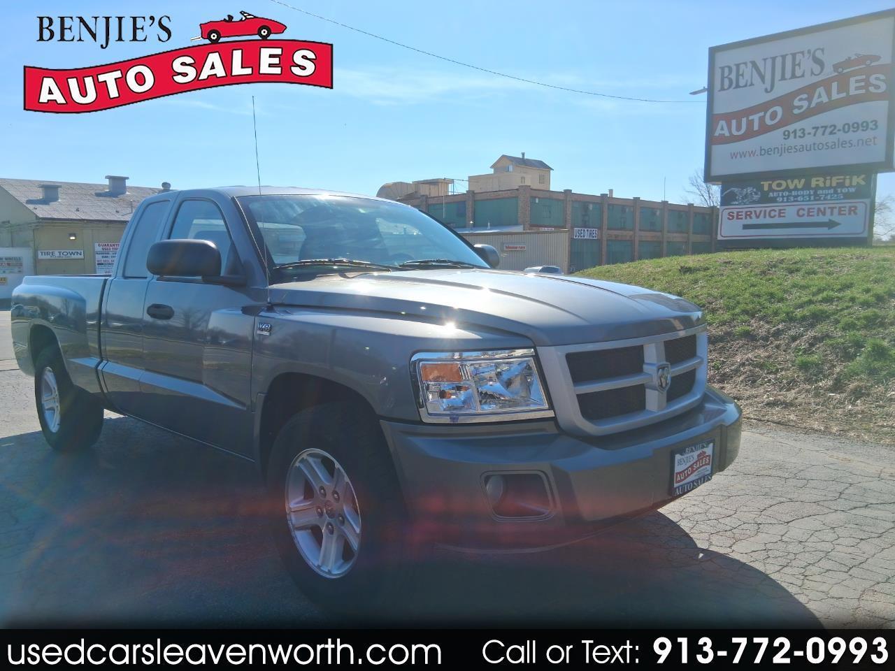 2010 RAM Dakota SXT Extended Cab 2WD