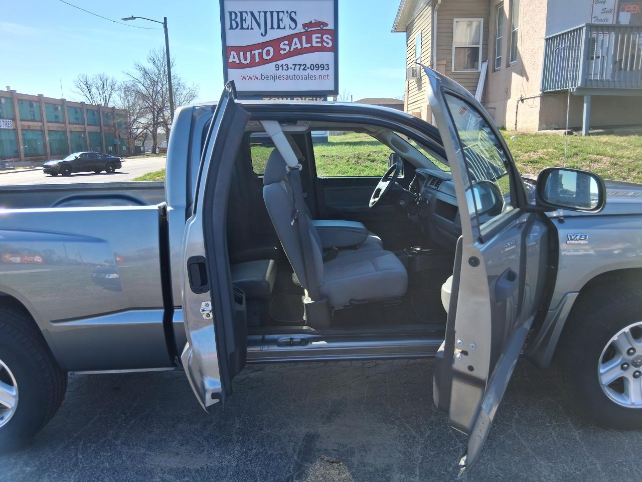 RAM Dakota SXT Extended Cab 2WD 2010