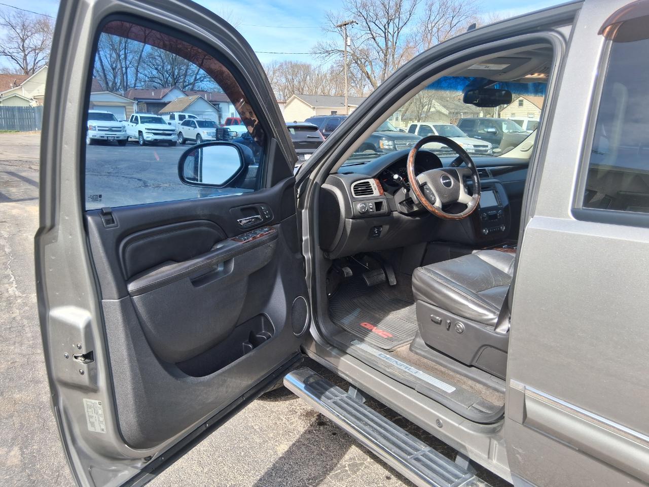GMC Sierra 1500 Denali Crew Cab 4WD 2012