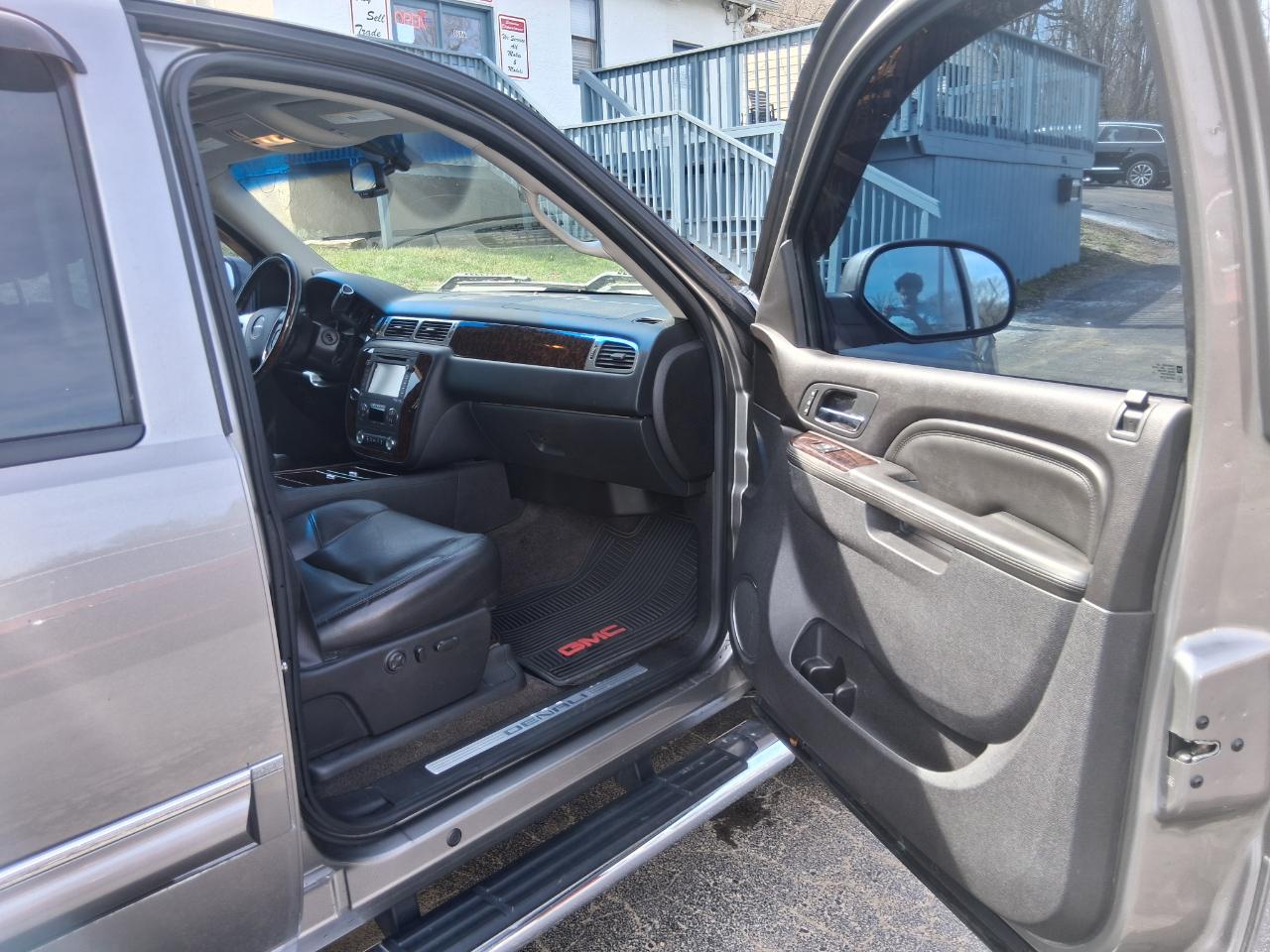 GMC Sierra 1500 Denali Crew Cab 4WD 2012