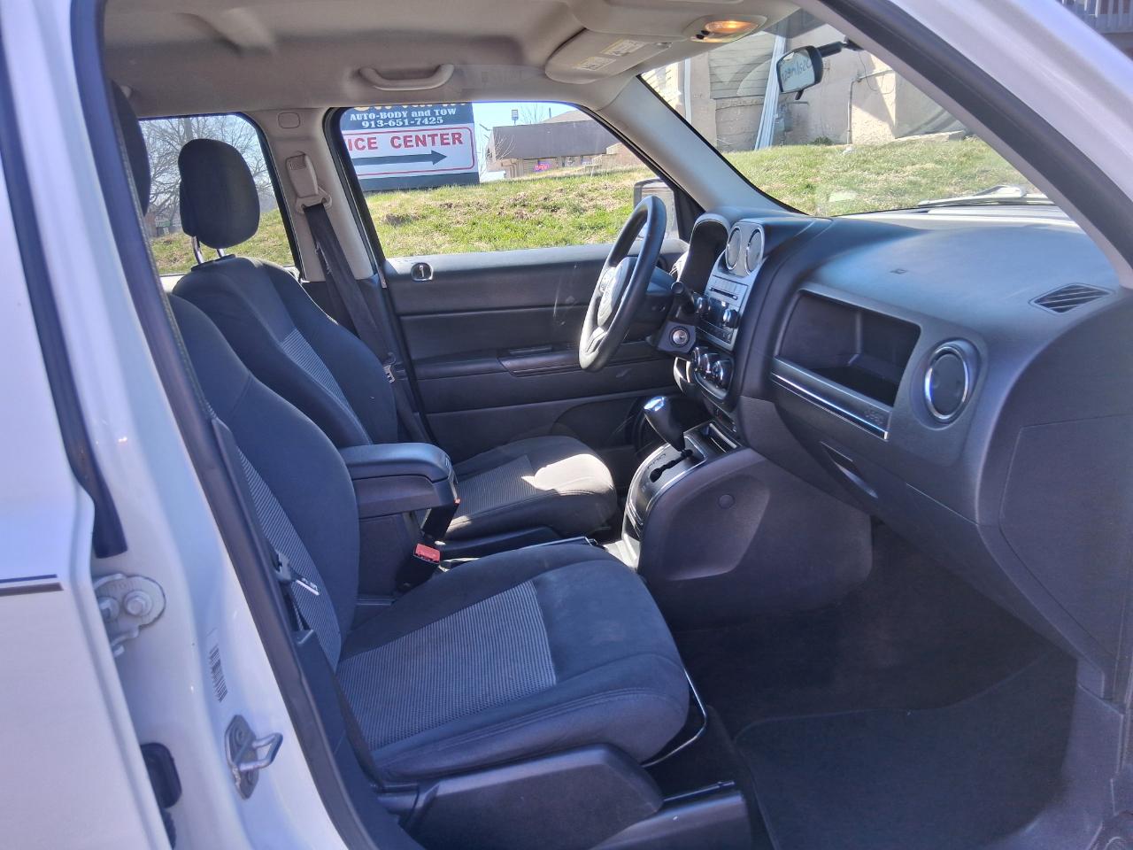 Jeep Patriot Sport 2WD 2015