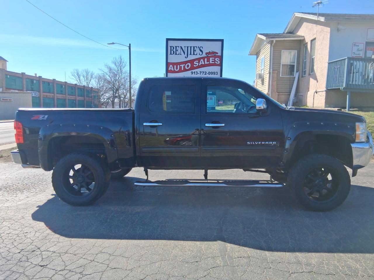 Chevrolet Silverado 1500 LT Crew Cab 4WD 2012