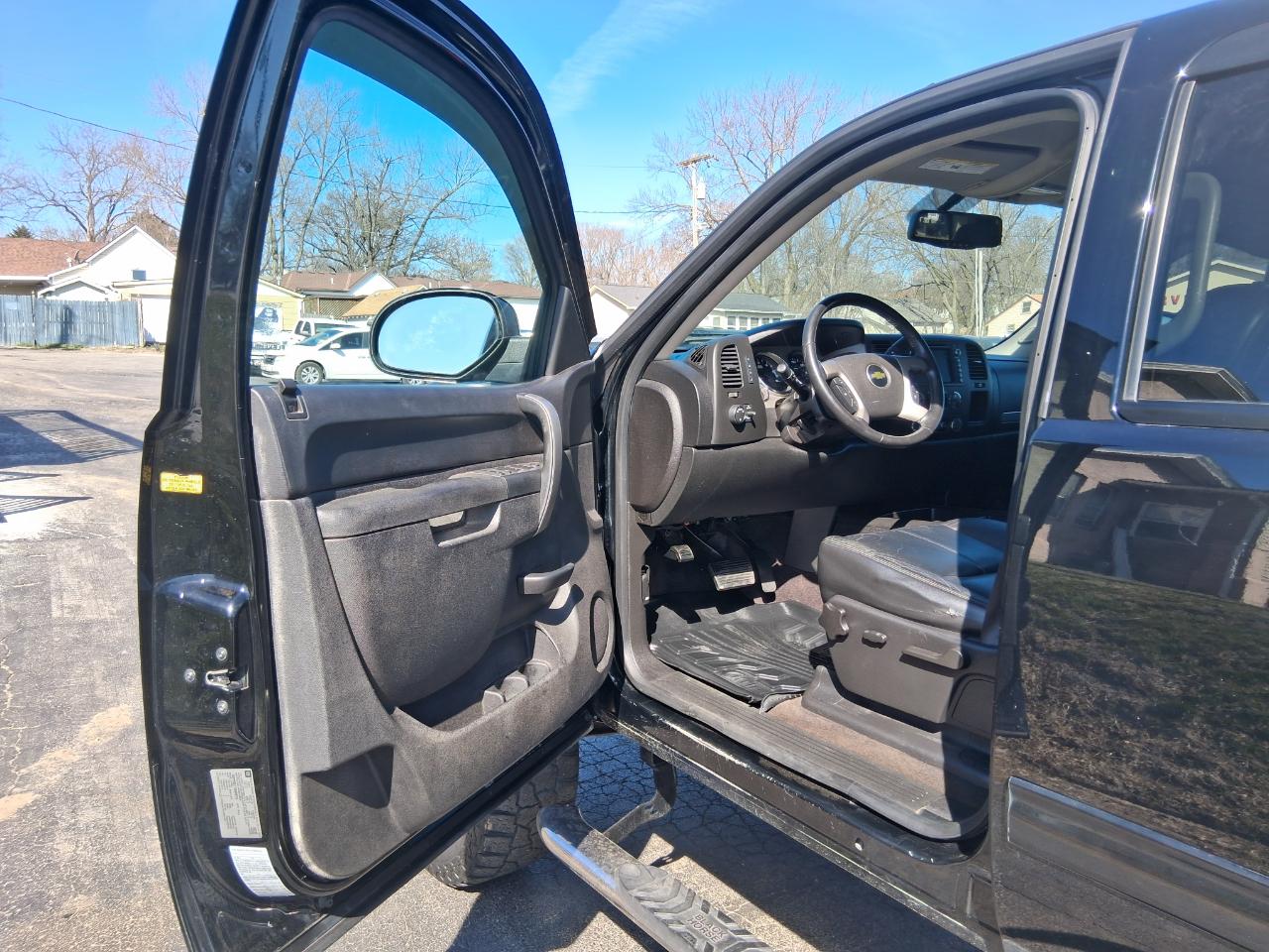 Chevrolet Silverado 1500 LT Crew Cab 4WD 2012