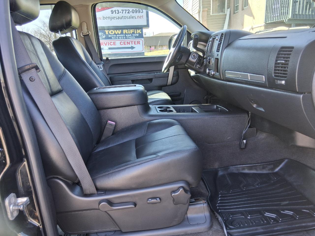 Chevrolet Silverado 1500 LT Crew Cab 4WD 2012