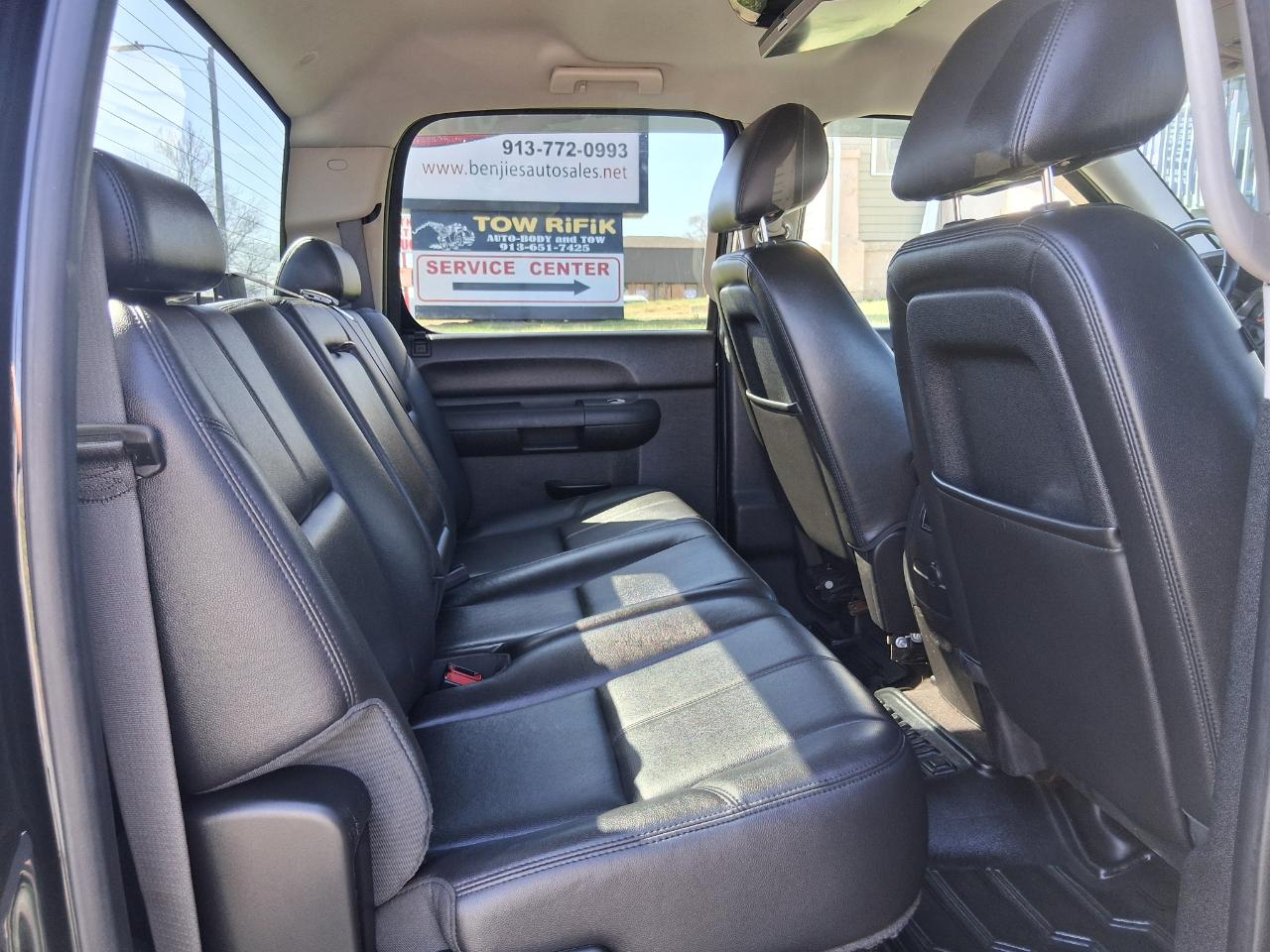 Chevrolet Silverado 1500 LT Crew Cab 4WD 2012