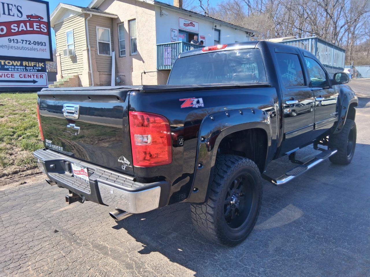 Chevrolet Silverado 1500 LT Crew Cab 4WD 2012