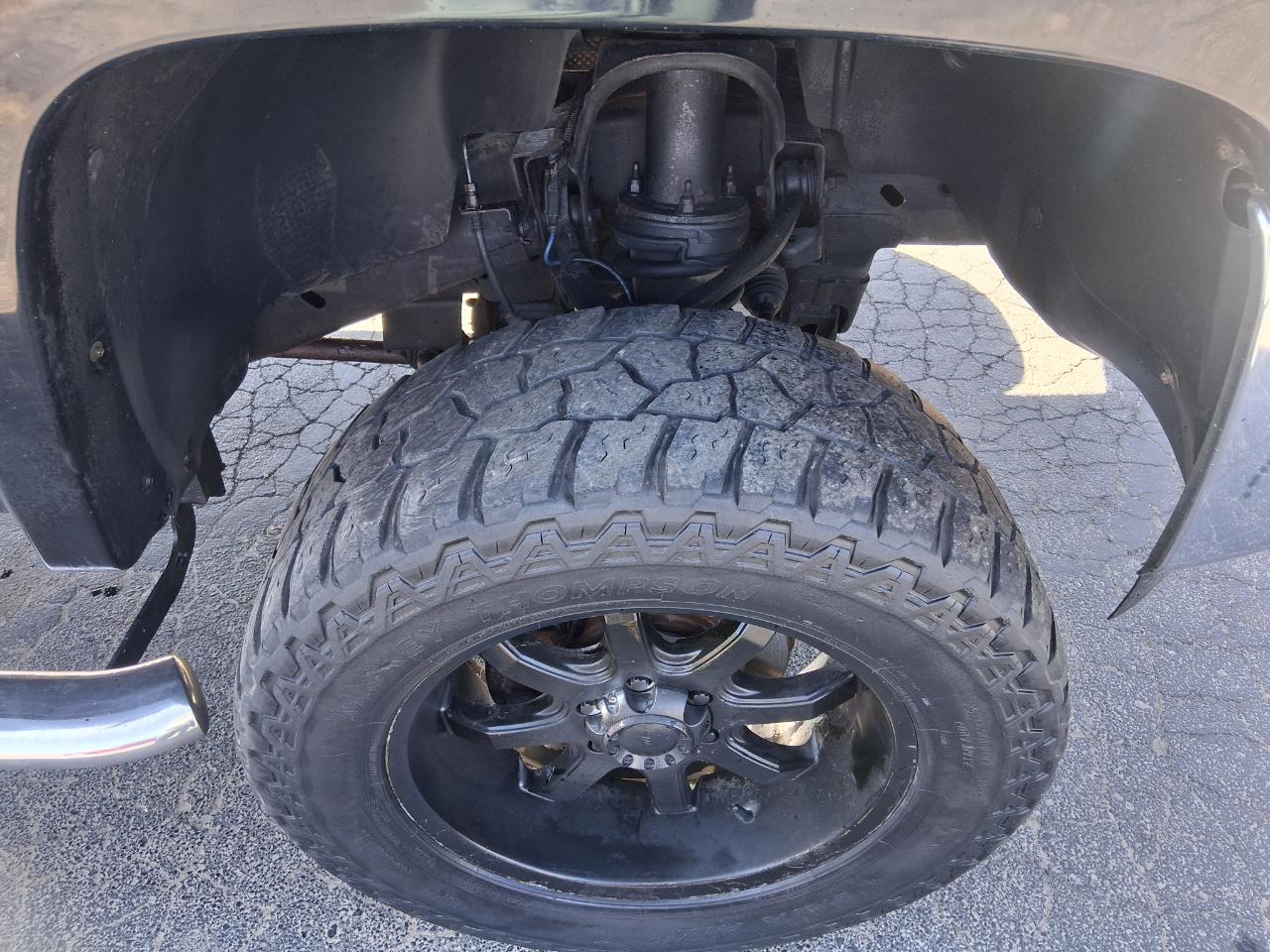 Chevrolet Silverado 1500 LT Crew Cab 4WD 2012