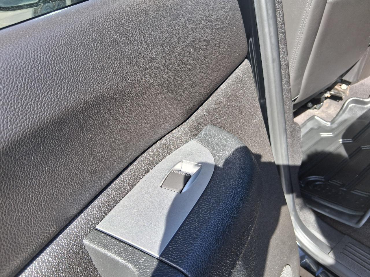 Chevrolet Silverado 1500 LT Crew Cab 4WD 2012