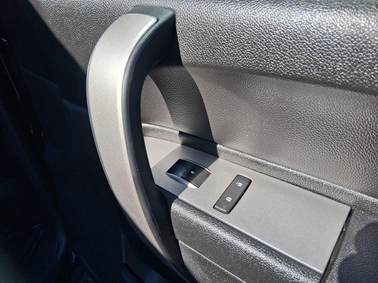 Chevrolet Silverado 1500 LT Crew Cab 4WD 2012