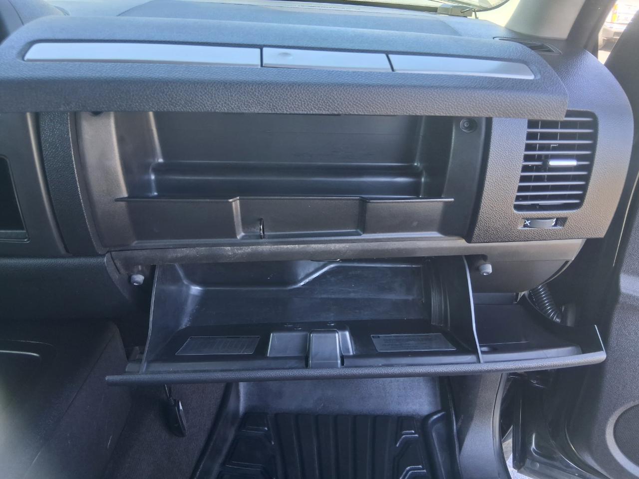 Chevrolet Silverado 1500 LT Crew Cab 4WD 2012