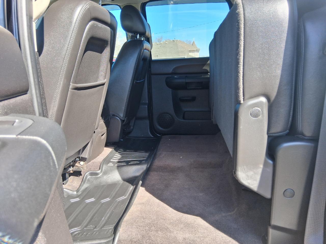 Chevrolet Silverado 1500 LT Crew Cab 4WD 2012